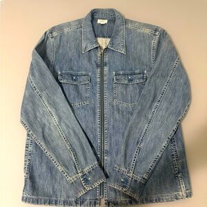 J. Crew men’s medium denim lightweight zip front overshirt.